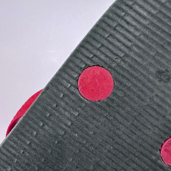 Cat & Jack Sam Green Camo Flip Flop Sandals - Picture 6 of 7